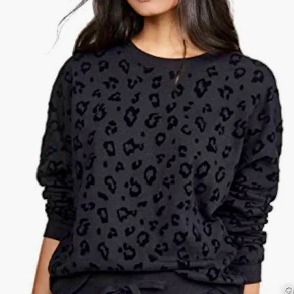 Z Supply Black Flocked Leopard Velvet embossed Top Sweatshirt size XS - Picture 2 of 15